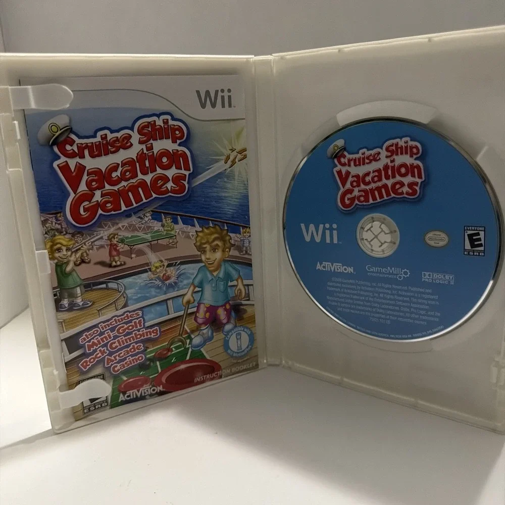 Cruise Ship Vacation Games Nintendo Wii Activision Complete CIB Mini-Golf Arcade